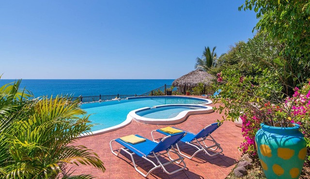 Beautiful Villa offering Spectacular Vistas of the Caribbean Sea
