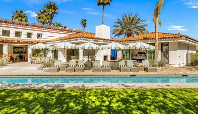 Blue Lotus Villa - Half Acre in The Mesa
