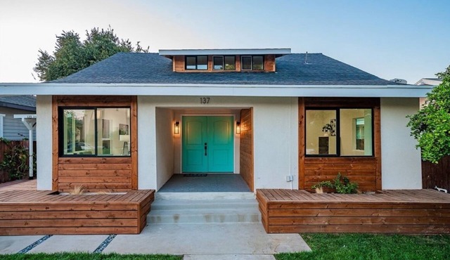 Bright, Spacious Furnished 3-bedroom Home in Historic Filipinotown with Parking in Los Angeles