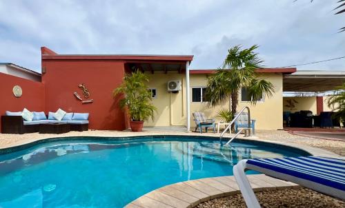 Bubali Gardens - Eagle Beach's Oasis