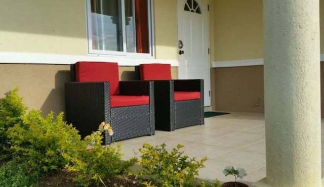 Cabaña Papaya: 3br 2bth Retreat!