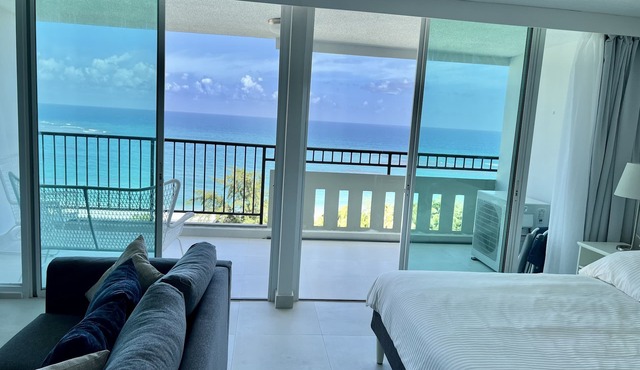 Caribbean Beach front King bed with large balcony