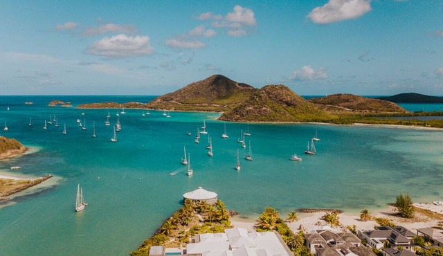 Caribbean Bliss: Sun-Soaked Sailing Adventure from Antigua y Barbuda to Santa María, Puerto Alegre