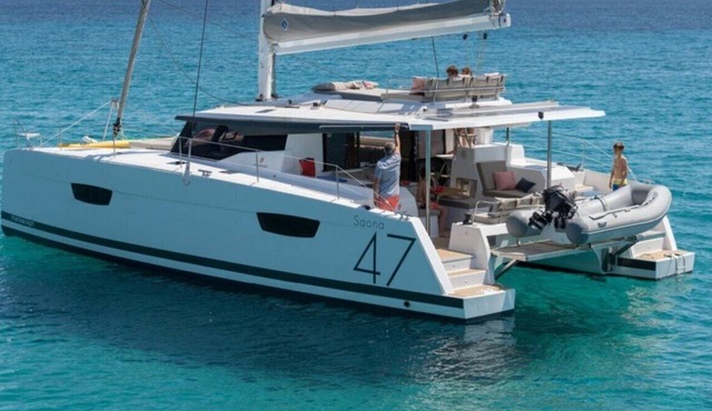 Caribbean Dream: Sun-soaked Sailing Adventure from Bahamas to Islas Abaco