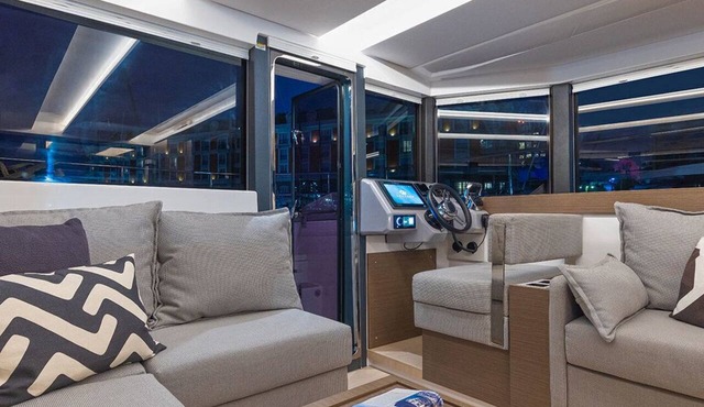 Caribbean Dream: Sun-soaked Sailing Adventure from Bahamas to Islas Abaco