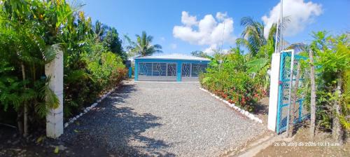 Casa campestre en zona rural de Bonao con amplio Jardín y barbacoa