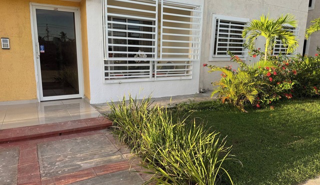 Casa Las América