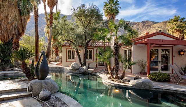 Casa Papagayos Special Summer Rates Now In Effect in Palm Springs