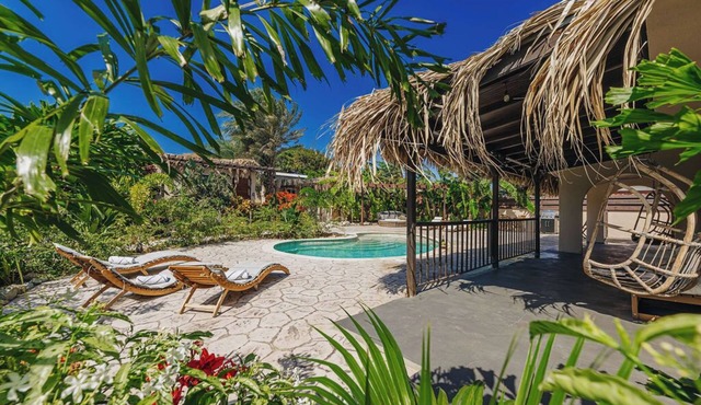 Casita Sunrise - Tropical Pool - BBQ - 1BR Apartment by LUCHA