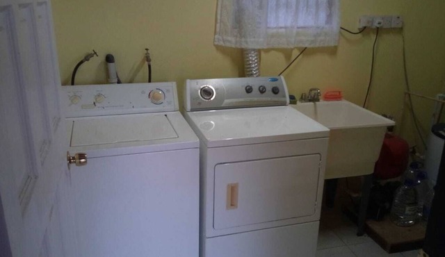 Caye Mange Holiday Home