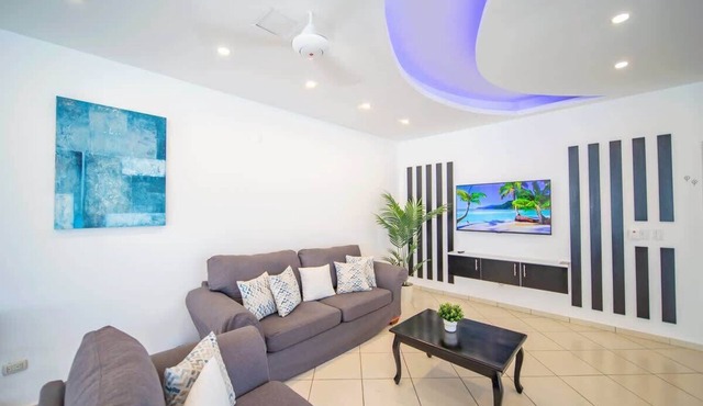 Central Sosúa Apt: Near Beach & Nightlife Hotspot