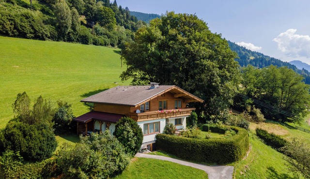 Centrally located fantastic group apartment in Piesendorf