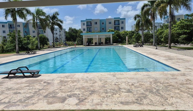 Charming 2-bedroom apto gated community pools playgrounds perfect to get away