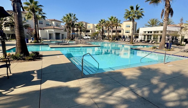 Charming 2-bedroom Condo with WiFi, AC in amazing San Diego in San Diego