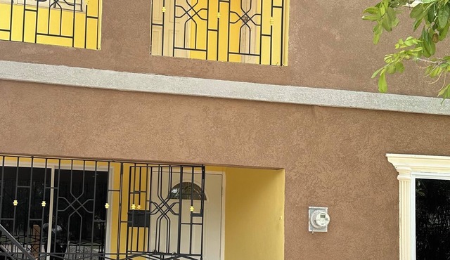 Charming 3-bedroom house with WiFi, AC in enjoyable Portmore