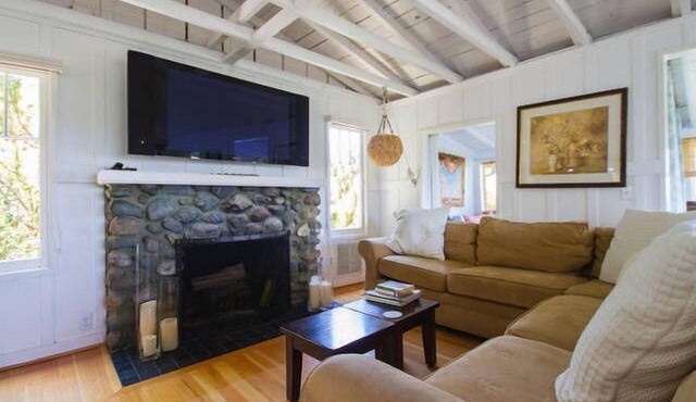 Charming Cottage with Beautiful Ocean Views in Laguna Beach