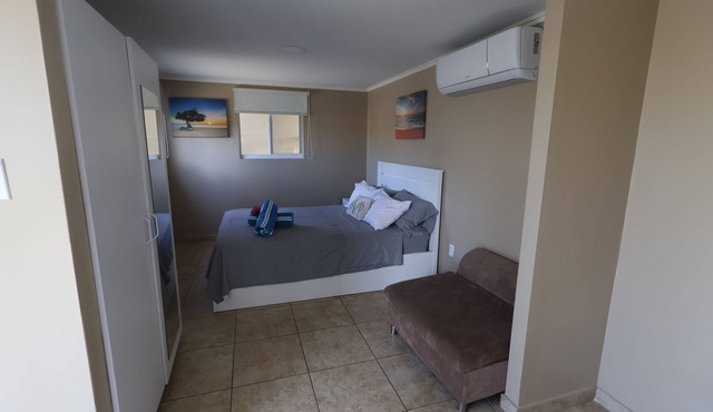 Chic 1-bedroom apartment with WiFi, AC in phenomenal Tankilendert