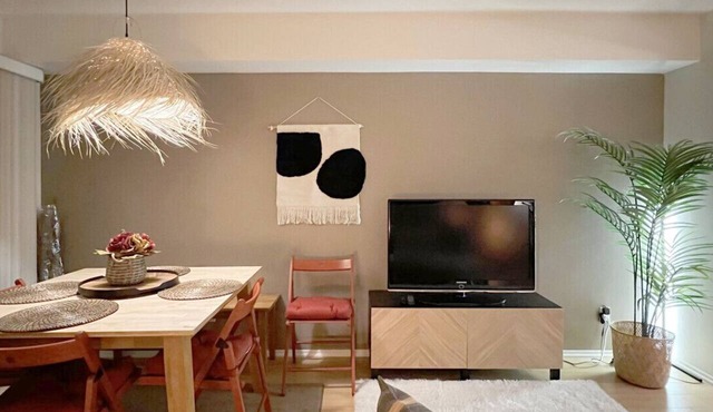 Chic Retreat by Santa Monica Beach California in Santa Monica