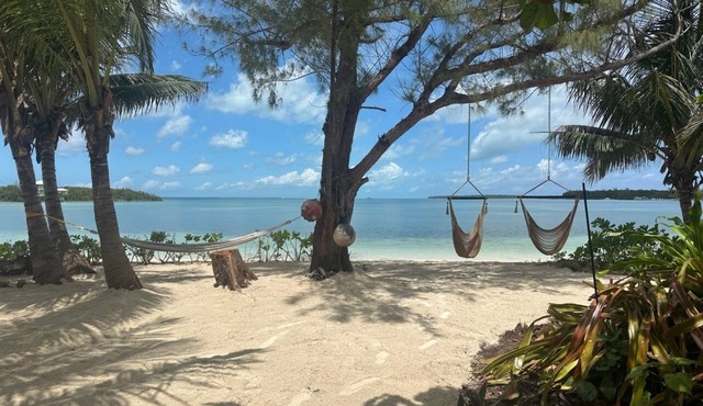 Coco Palms - private beach Oasis on Coco Bay just steps from Sea Turtle preserve