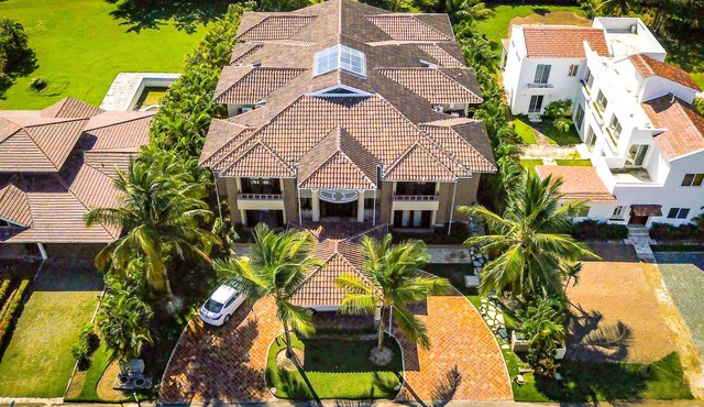 Cocotal Las Brisas Luxury 6BR Villa for Families, Groups & Events