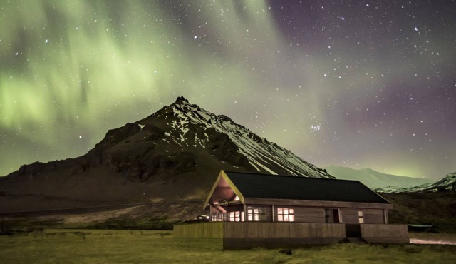 Comfortable cottage getaway near Snæfellsjökull national park in Arnarstapi