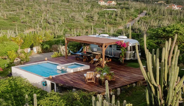Contemporary Airstream With Private Pool & Stunning Ocean And Nature Views
