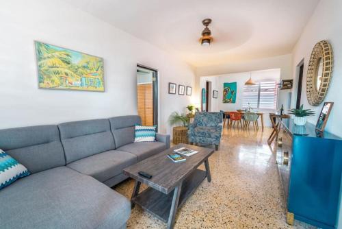 Coral Casa just one block from the beach