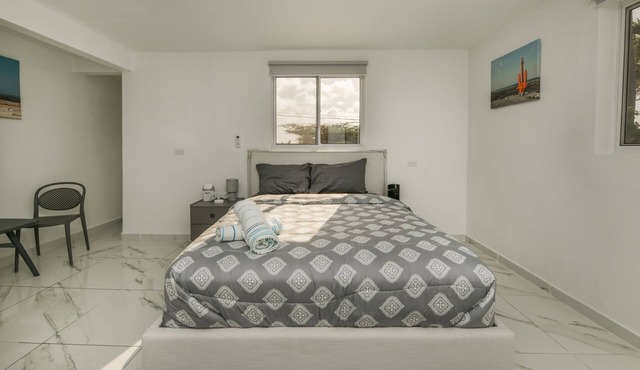 Cozy 1-bedroom apartment in tranquil Noord with AC