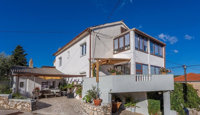 Cozy apartment in Vrbnik with WiFi in Vrbnik