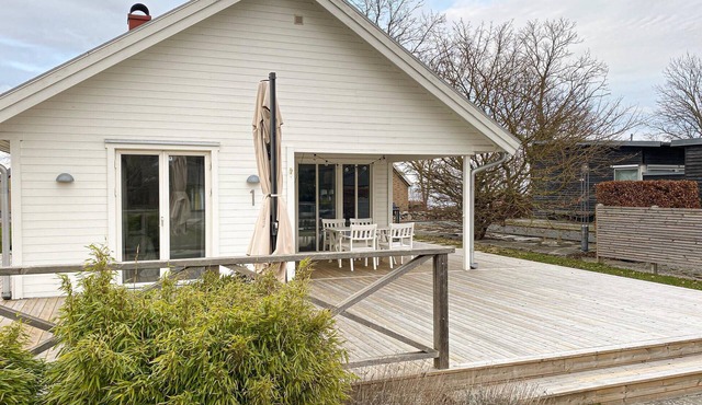 Cozy home in Sölvesborg with house sea view in Sölvesborg