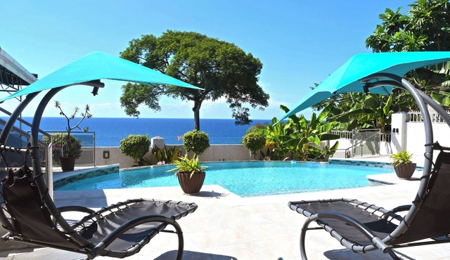 Crystal Resort. 5 mins from beach, 15 Mins to Ocho Rios Centre , Secure, CCTV.