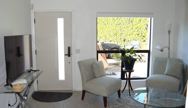 El Portal 120 Multi-Month Guest House/Apartment- A Special Property! in Palm Springs