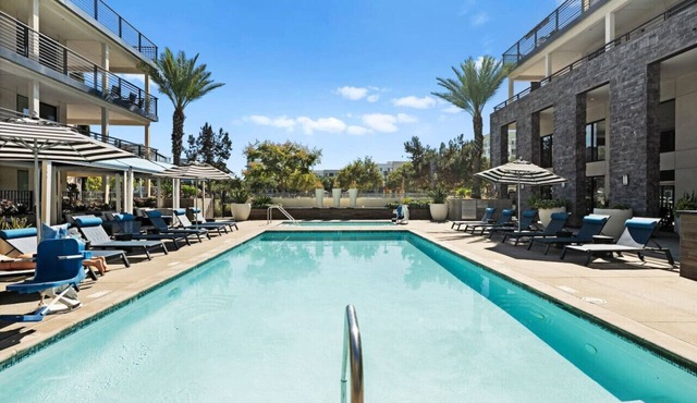 Endless Summer: Luxe 1BR w/Resort-Style Amenities in San Diego