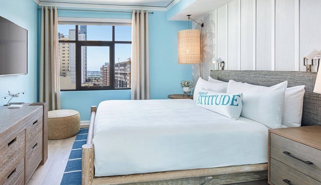 Experience Downtown San Diego | Poolside Fun & Downtown Access in San Diego