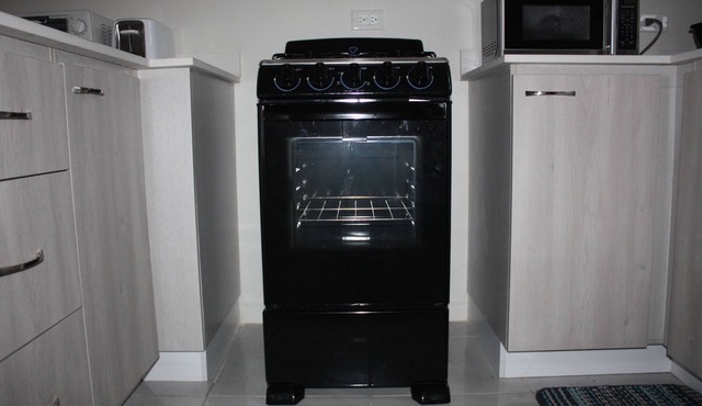 Exquisite 2 Bedroom Bungalow - Gated community