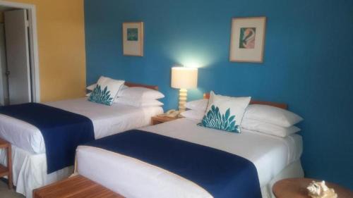 Flamingo Bay Hotel & Marina