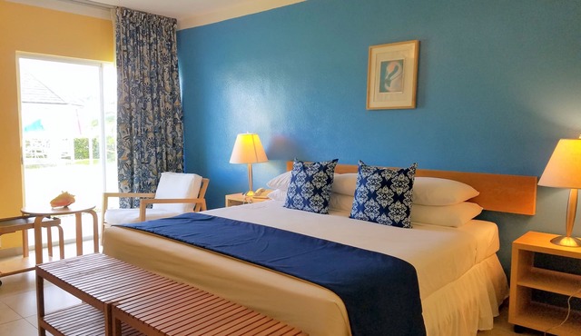 Flamingo Bay Hotel & Marina at Taino Beach