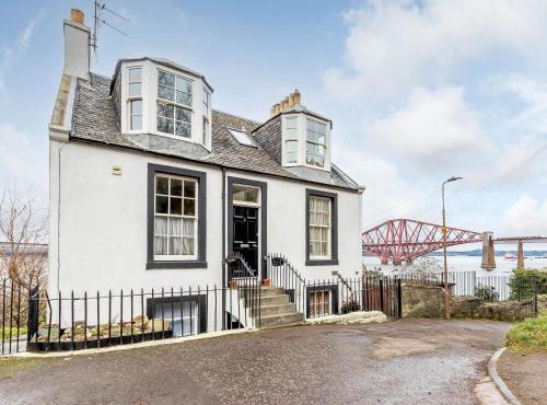 Forth Reflections in Queensferry