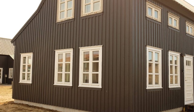 Glacier Front Row View- NEW Northern lights cottage.- NO 6. in Hellnar