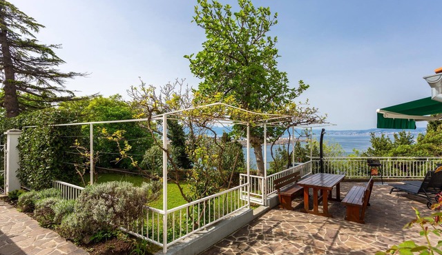 Gorgeous home in Omisalj with WiFi in Omisalj