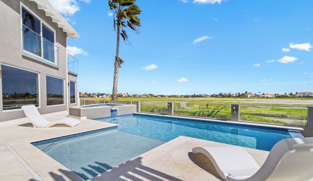 Gorgeous Saliña views * near Palm Beach