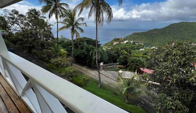 Guesthouse with amazing views!