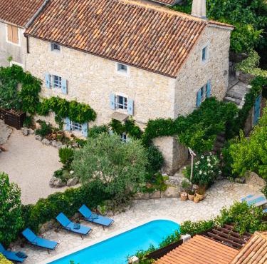 HERITAGE Villa DEA RUSTICA in Malinska