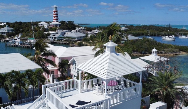 Hilltop-Serene Oasis with Breathtaking Views. Dock slip available.