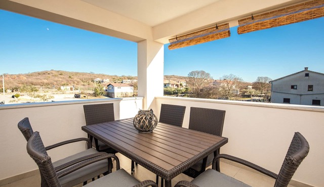 Holiday apartment with air conditioning and WLAN in Nenadići