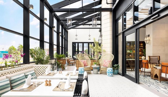 Hotel Santiago, Curio Collection By Hilton