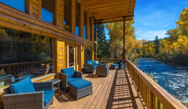 In-Town Hidden Gem | Riverfront Modern-Rustic Escape | Deck & Balcony in South Fork