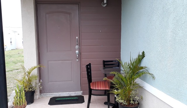 Jacaranda Vacation Home gated with AC and 24 hours security