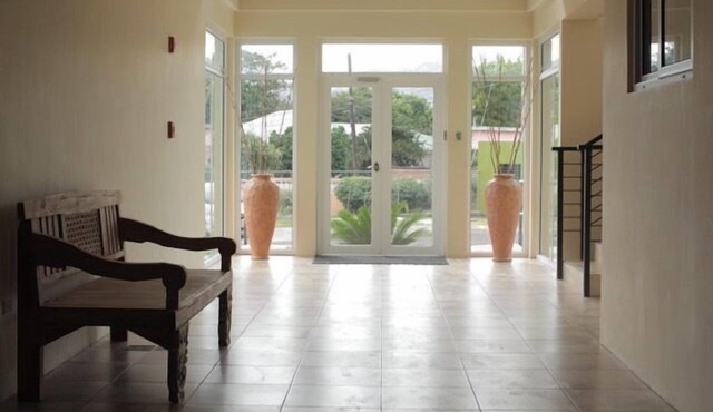 Kingston Apartment at Tres Vista
