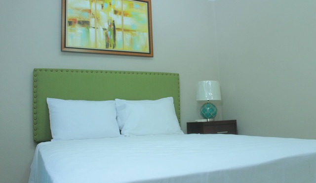 Kingston Guest Apt at Oakland